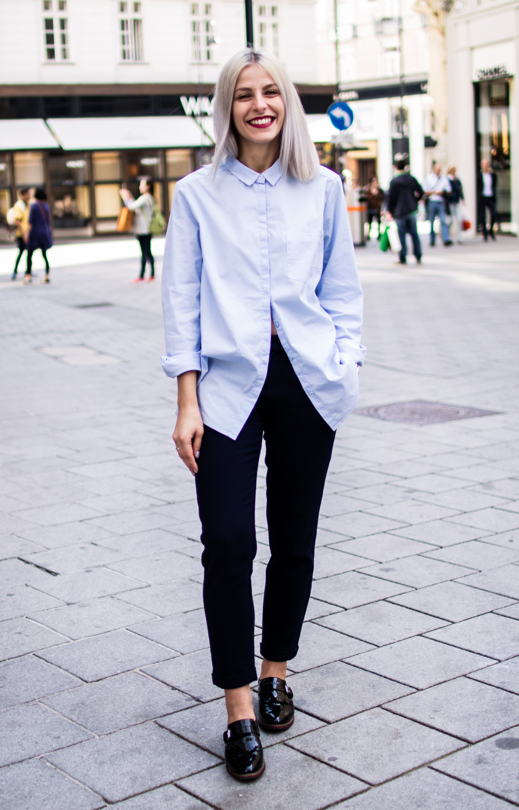 5-ways-to-style-your-oversize-button-down-shirt-the-cosmopolitas