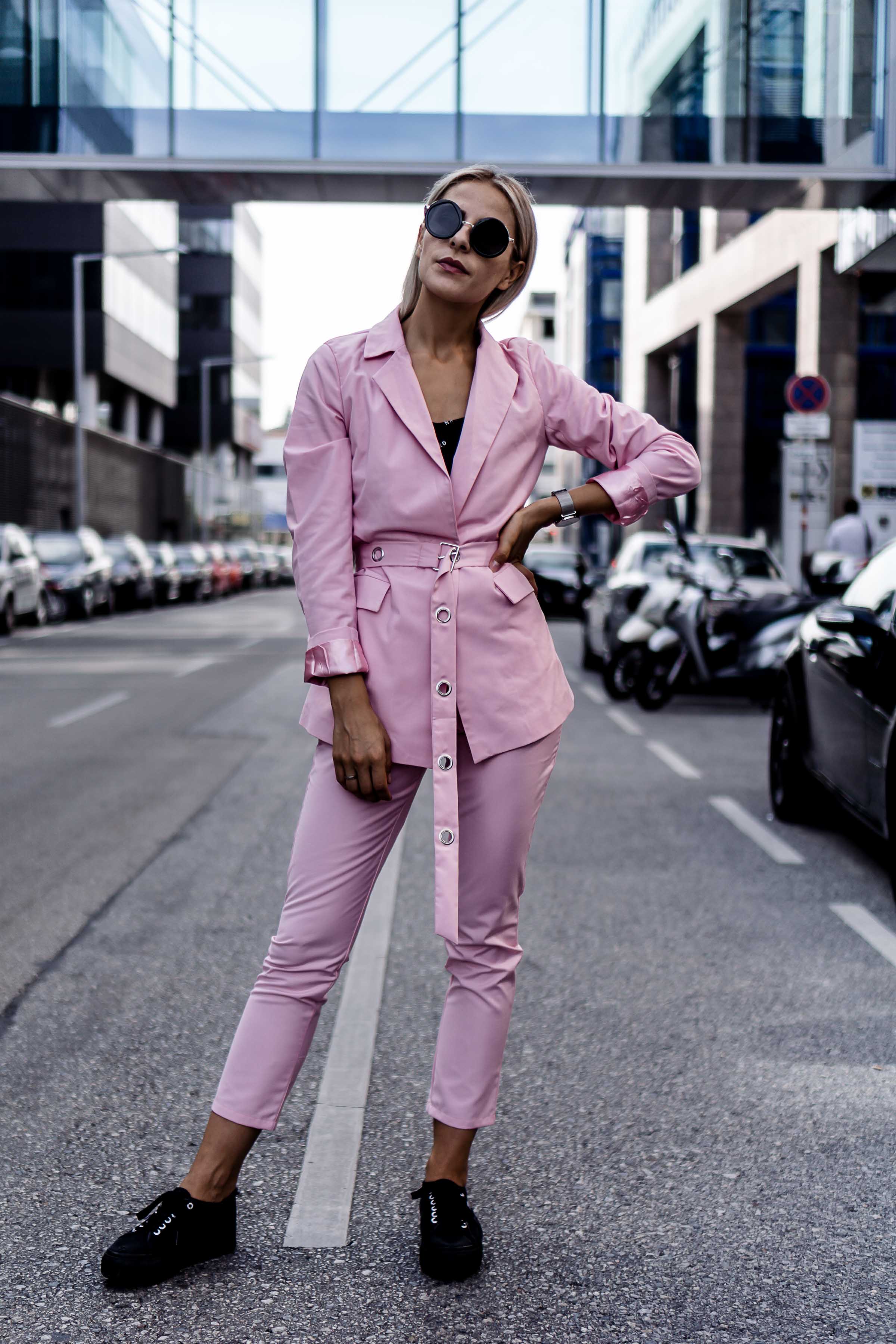 How to style a pink pantsuit?